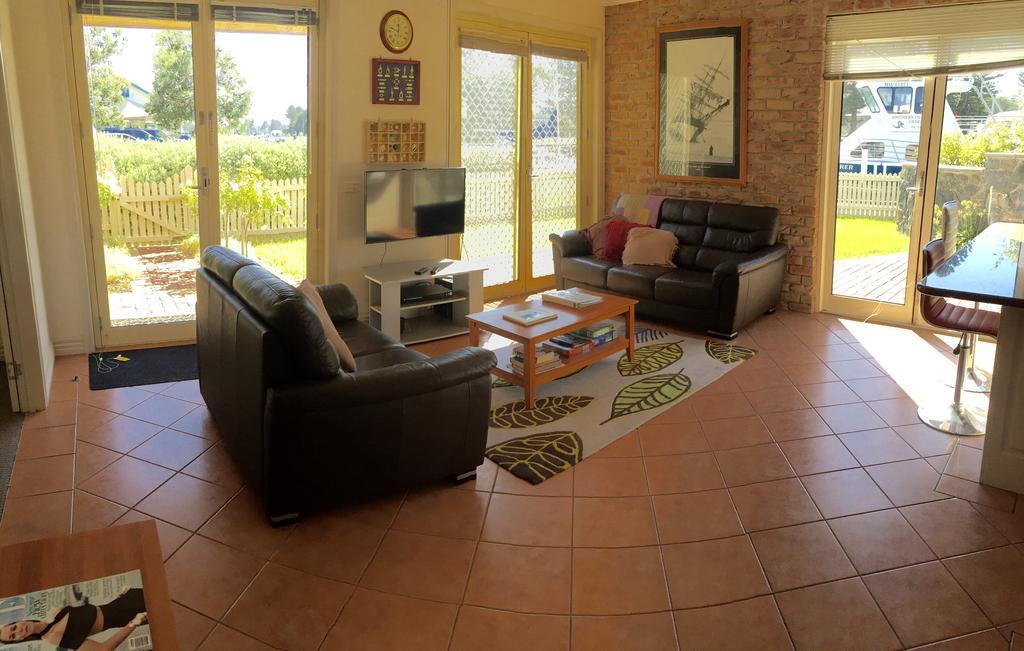 Villa Dockside Waterfront Indulgence Port Fairy Exterior foto