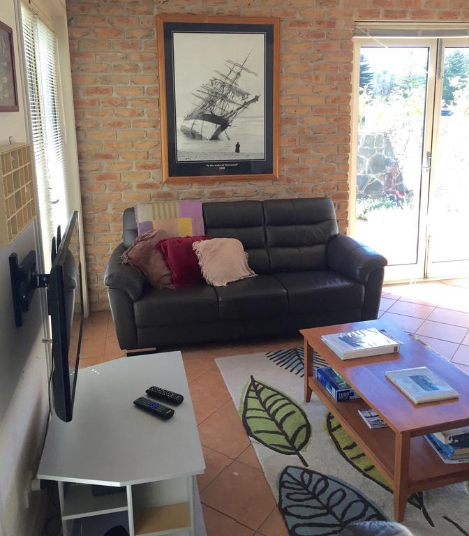 Villa Dockside Waterfront Indulgence Port Fairy Exterior foto