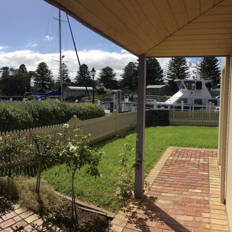 Villa Dockside Waterfront Indulgence Port Fairy Exterior foto