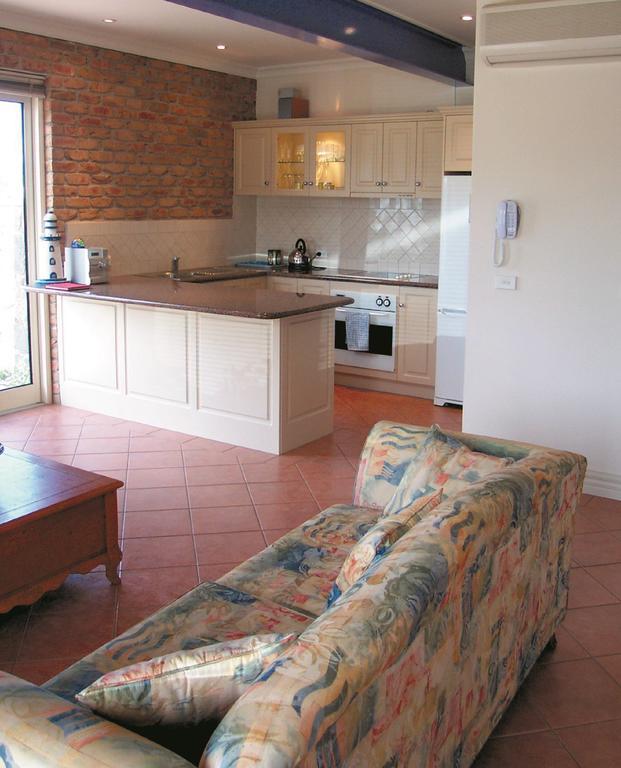 Villa Dockside Waterfront Indulgence Port Fairy Zimmer foto
